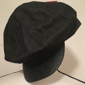 Liz Claiborne Woman's Newsboy Cap  Denim/Leather